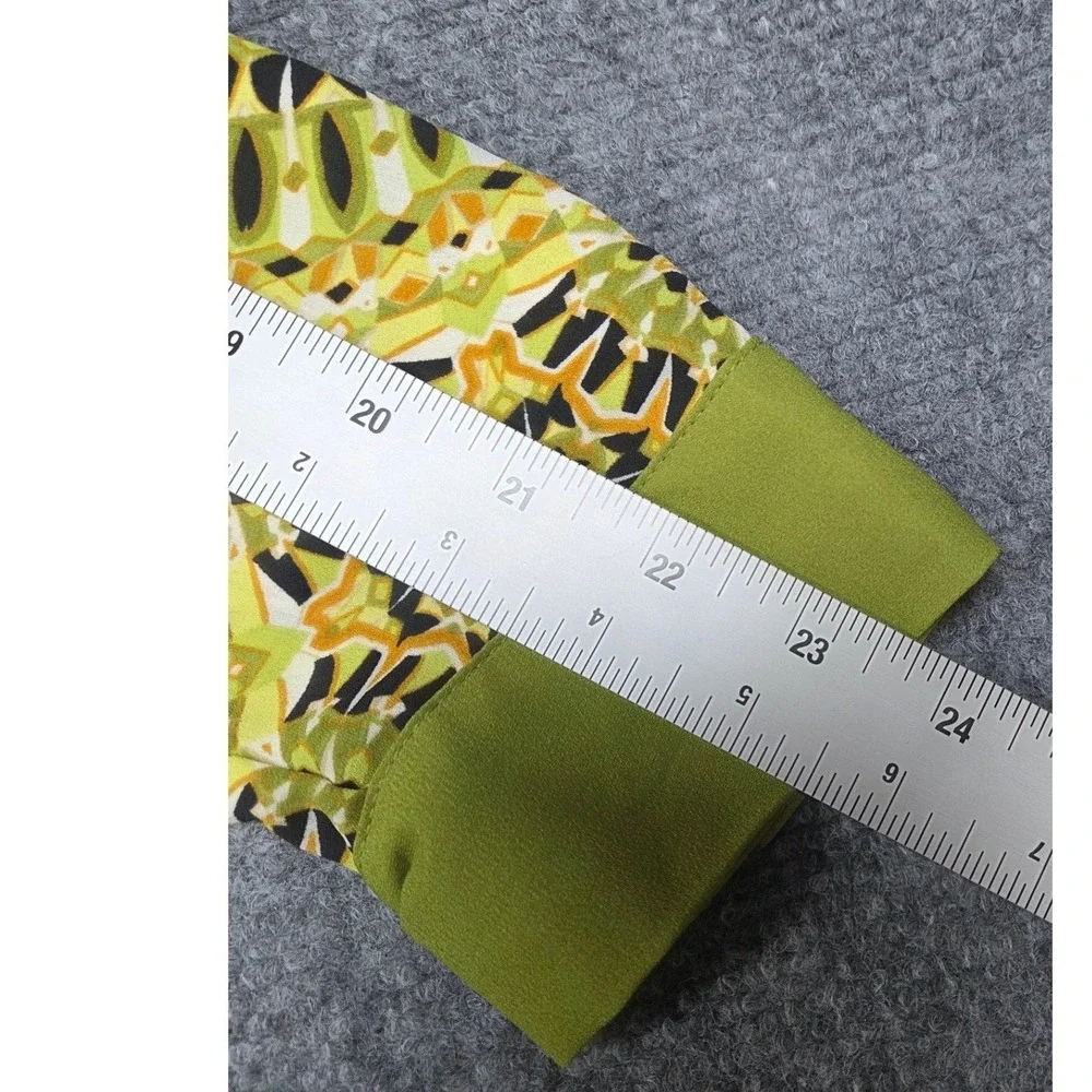 Rose Olive Geometric‎ Print Button Up Shirt Women's Green